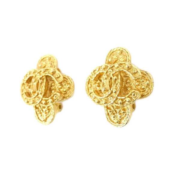 CHANEL Gold Plated CC Logos Matelasse Vintage Clip Earrings  CHANEL Authentic Gold Earrings